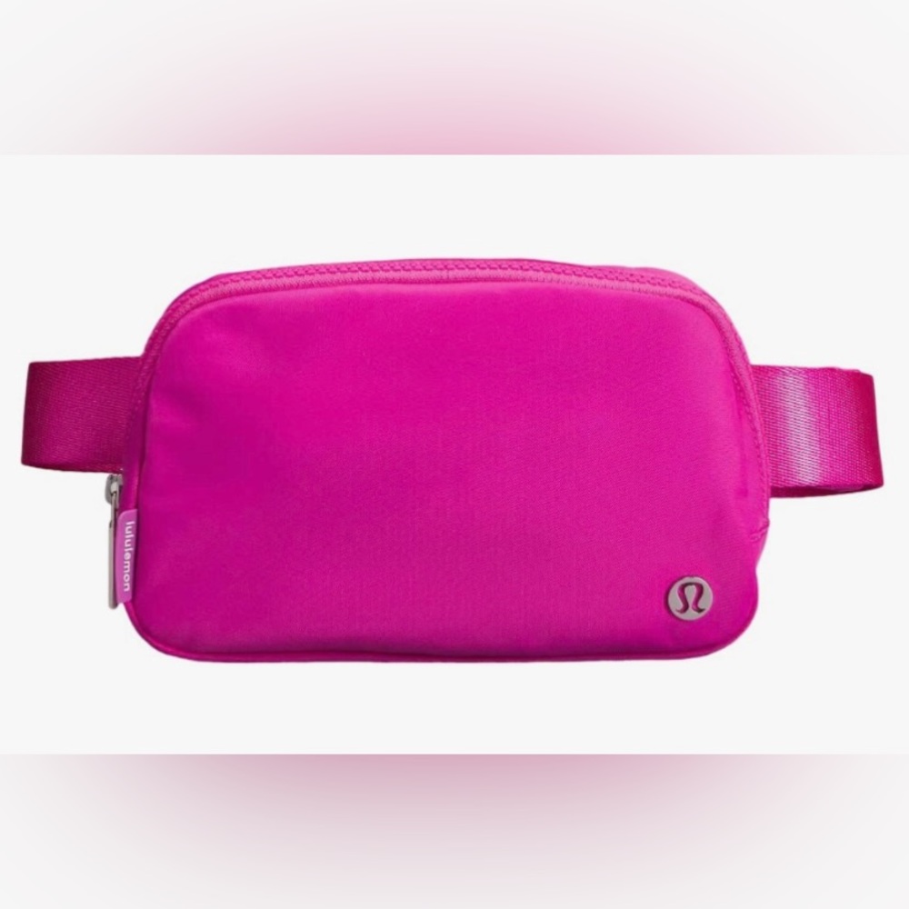 "RARE COLOR" BRAND NEW LULULEMON EVERYWHERE BELT BAG 1L